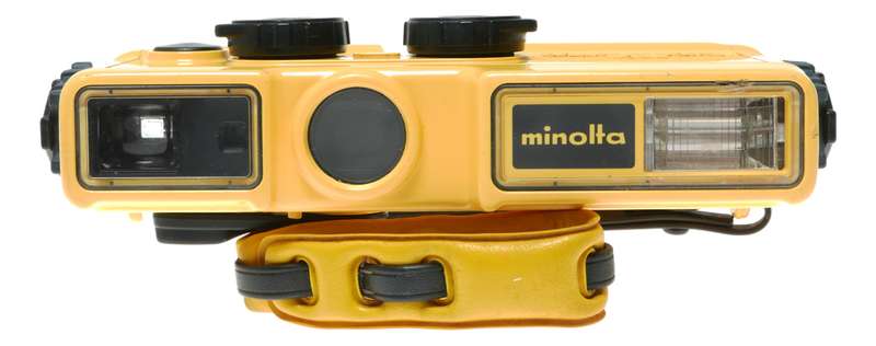 Minolta Weathermatic A 110 film watertight vintage pocket camera in box