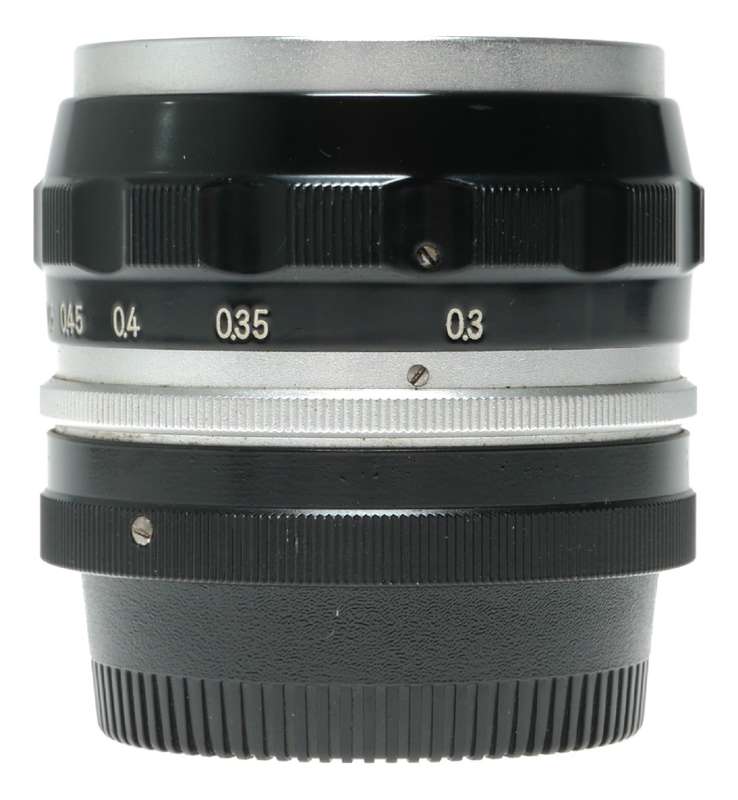 Nippon Kogaku Nikkor-S Auto 1:2.8 f=35mm wide angle camera lens
