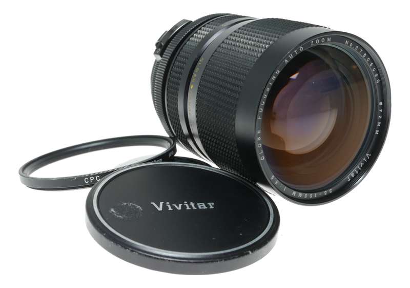 Vivitar Close Focusing Auto Zoom 1:3.5 35-105mm Olympus OM camera lens