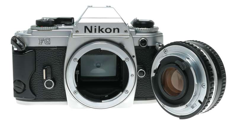Nikon FG 35mm Film SLR Camera Series E 1.8/50mm MF15 Data Back