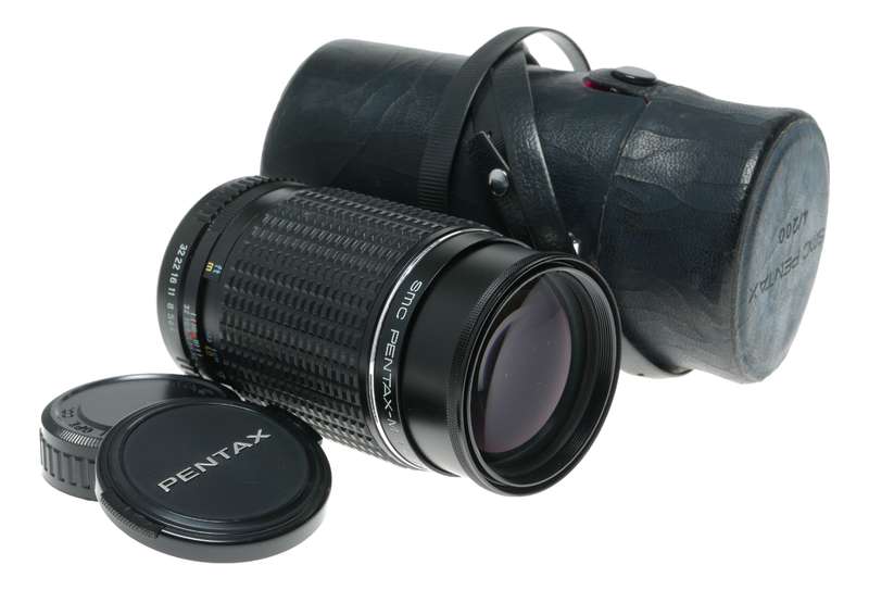 Pentax-M 1:4 200mm Macro SLR Camera Telephoto Lens Caps Original Pouch