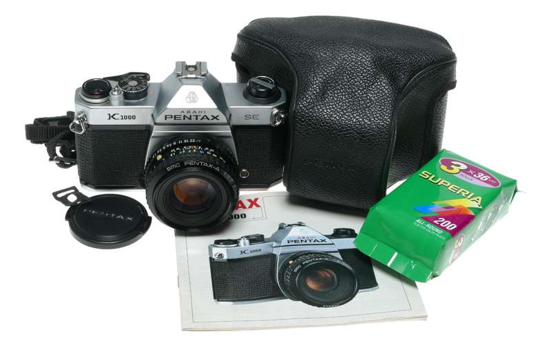 Pentax K1000 SE 35mm Film SLR Camera 1.7/50 SMC Lens Pouch Manual