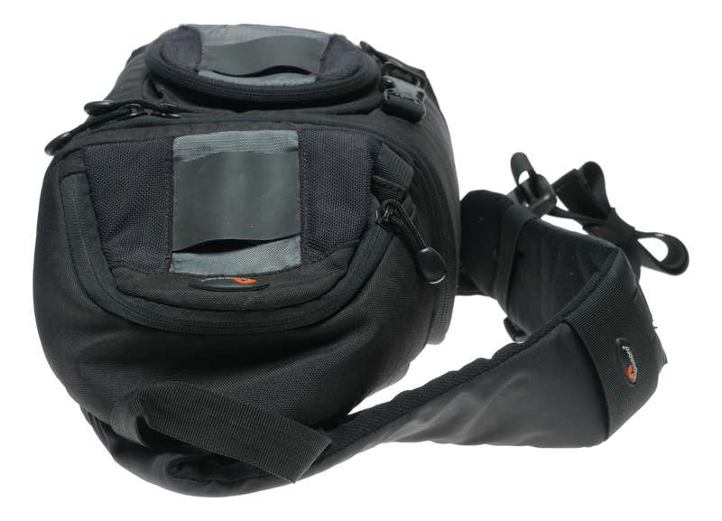 Lowepro Slingshot 100 AW Black DSLR camera bag with shoulder strap