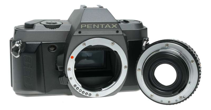 Pentax P30T SLR 35mm Film Camera MF 1:2 50mm
