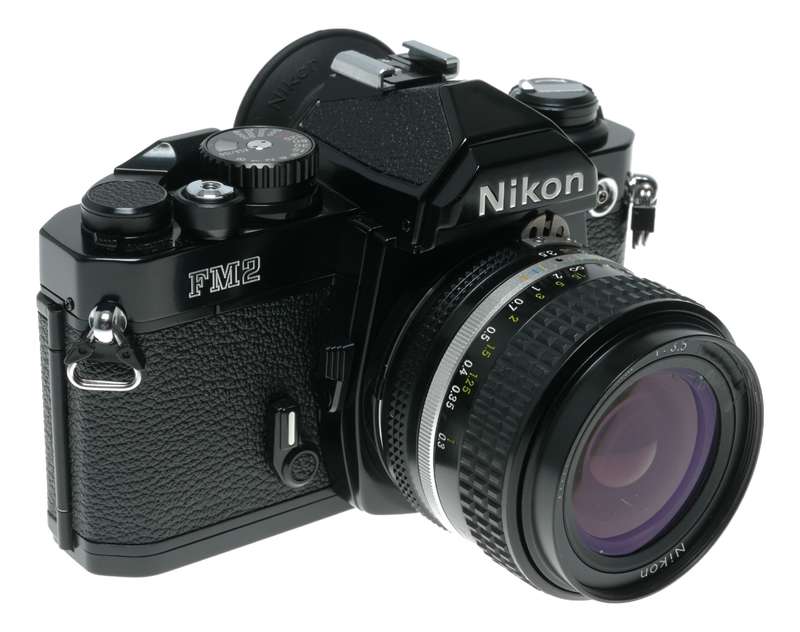 Nikon FM2 Black SLR 35mm Film Camera Body 3.5/28 Nikkor Free Lens