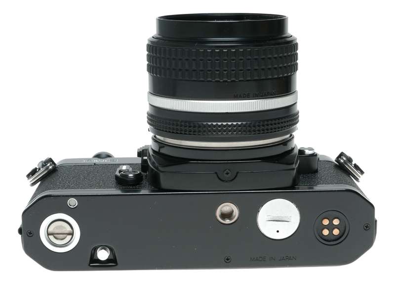 Nikon FM2 Black SLR 35mm Film Camera Body 3.5/28 Nikkor Free Lens