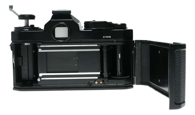 Nikon FM2 SLR Black Film Camera 1:2.8/28 Nikkor 1:2.5/105 Lenses Caps