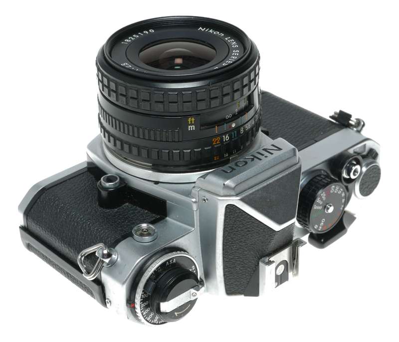 Nikon FE SLR 35mm Film Camera Series E 1:2.8/28 Lens Caps Pouch