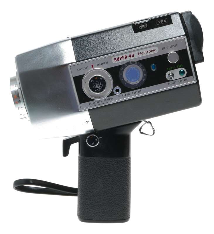 Yashica SU-40 E Super-40 Electronic 8mm Film Cine Movie Camera