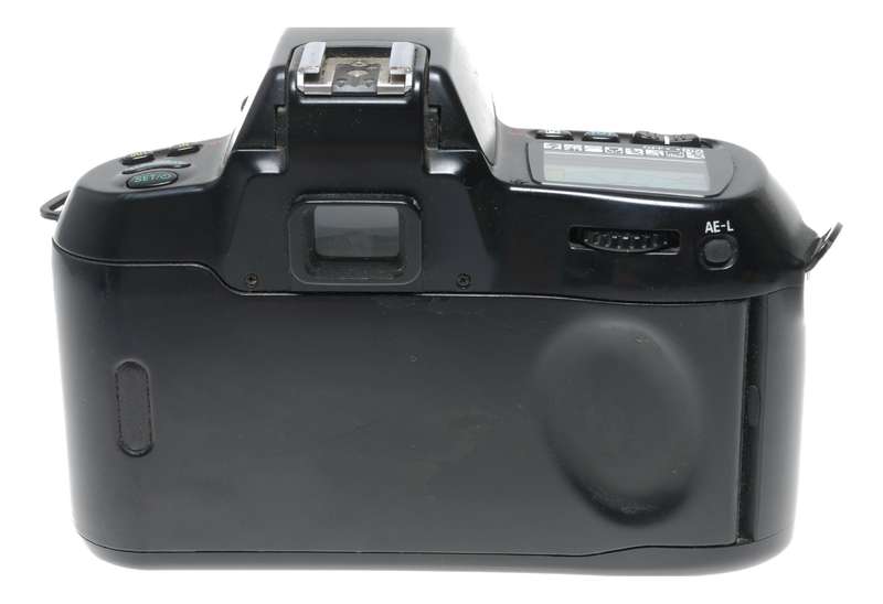 Nikon F70 35mm Film SLR Camera F-Mount Composer Lensbaby
