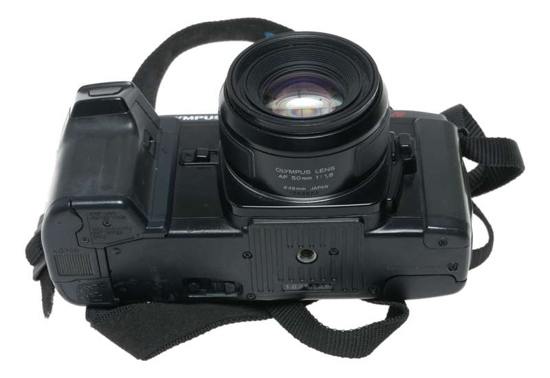 Olympus OM707 AF 1.8/50 SLR 35mm Film Camera Powerflash Grip