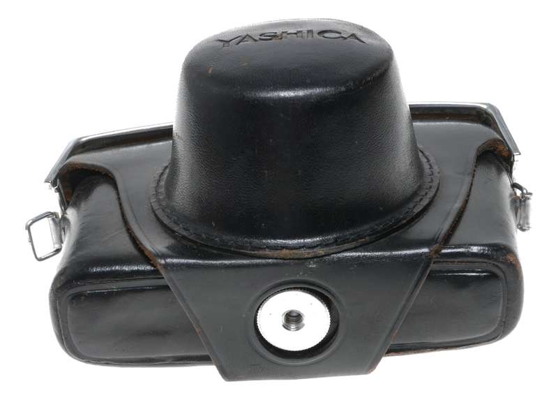 Yashica black 35mm vintage film camera antique leather ever ready case