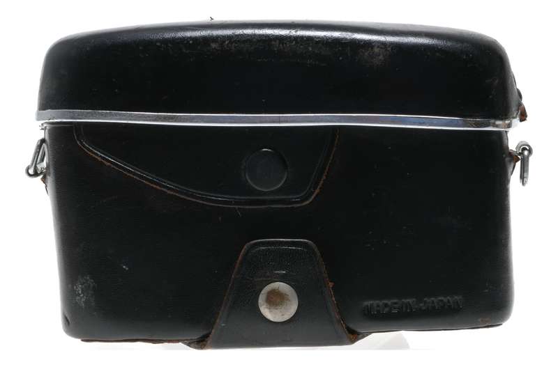 Yashica black 35mm vintage film camera antique leather ever ready case