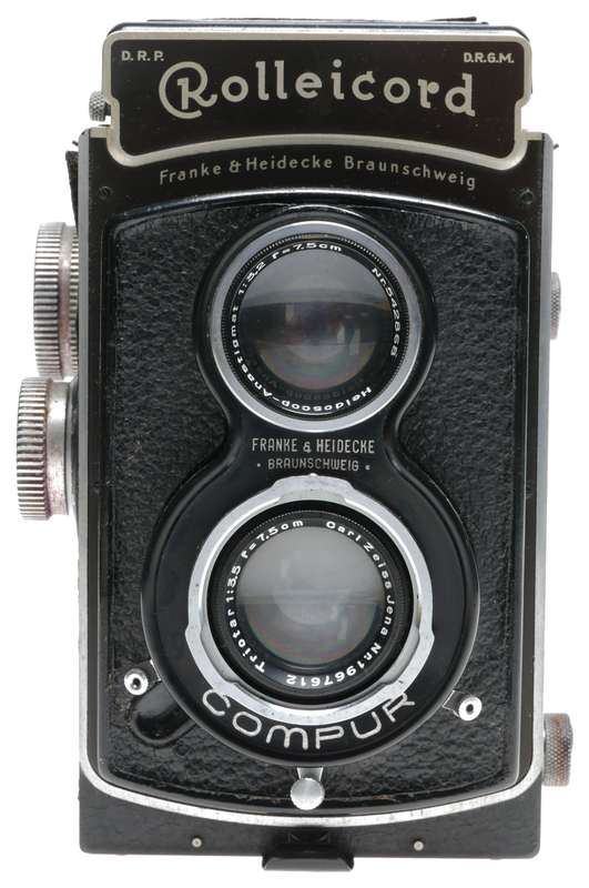 Rolleicord IIa Model 2 Triotar 3.5 Lens 6x6 TLR Film Camera