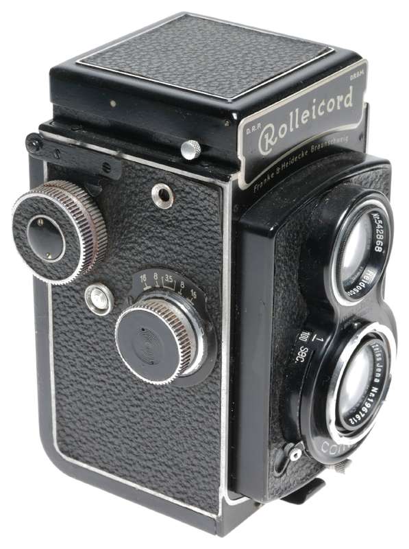 Rolleicord IIa Model 2 Triotar 3.5 Lens 6x6 TLR Film Camera