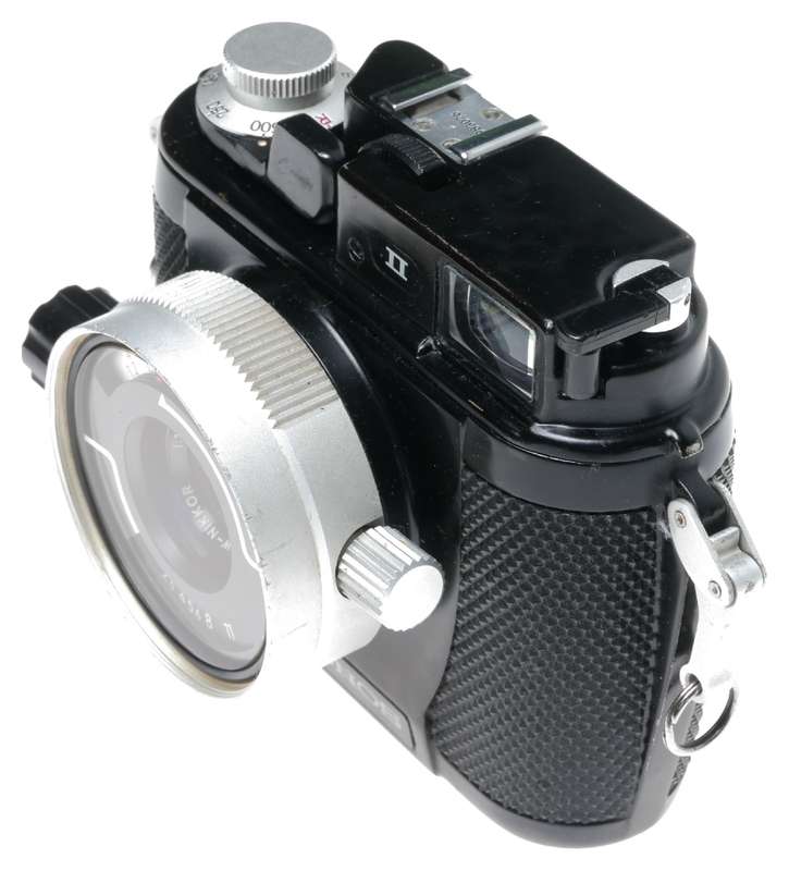 Nikon Nikonos II Underwater Film Camera Nikkor 35mm f/2.5