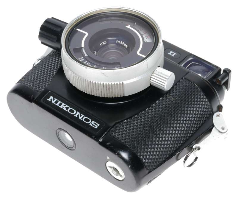 Nikon Nikonos II Underwater Film Camera Nikkor 35mm f/2.5