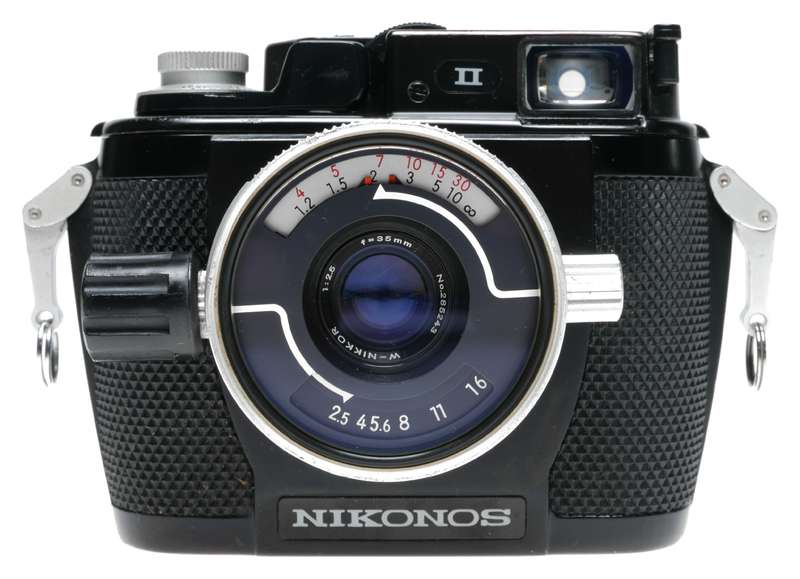 Nikon Nikonos II Underwater Film Camera Nikkor 35mm f/2.5