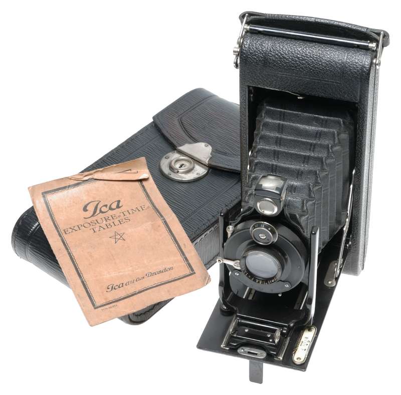 Ica Icarette IIIA 503 Folding Camera Novar Anastigmat 1:6.8 F=13.5cm