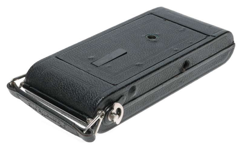 Ica Icarette IIIA 503 Folding Camera Novar Anastigmat 1:6.8 F=13.5cm