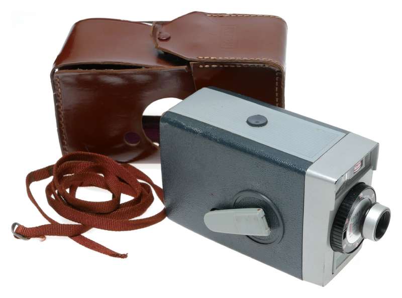 Kodak Brownie 8 Movie Vintage 8mm Cine Camera f/2.7
