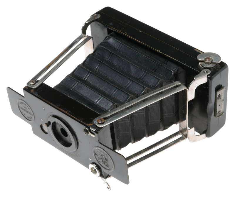 Houghtons Ensignette No.2 Strut Folding 129 Rollfilm Camera