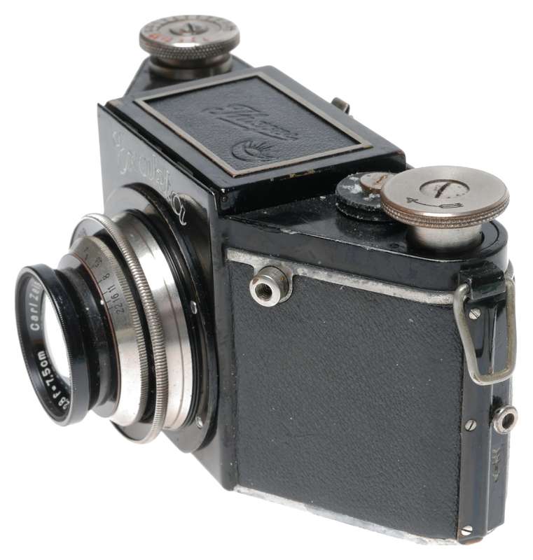 Ihagee Exakta B Type 2.2 SLR Camera Zeiss Jena Tessar 1:2.8 f=7.5cm Lens