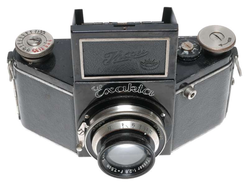 Ihagee Exakta B Type 2.2 SLR Camera Zeiss Jena Tessar 1:2.8 f=7.5cm Lens