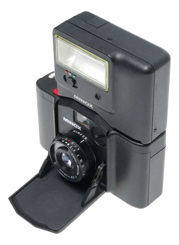 Minox EL Miniature 35mm Film Camera Hot Shoe Flash