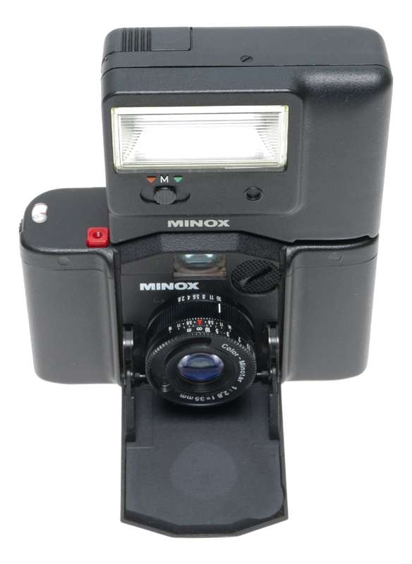 Minox EL Miniature 35mm Film Camera Hot Shoe Flash
