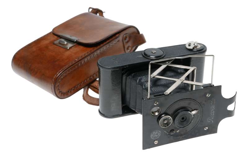 Contessa-Nettel Piccolette B Strut-Folding 4×6.5cm Camera Post WW1
