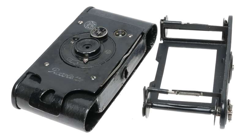Contessa-Nettel Piccolette B Strut-Folding 4×6.5cm Camera Post WW1