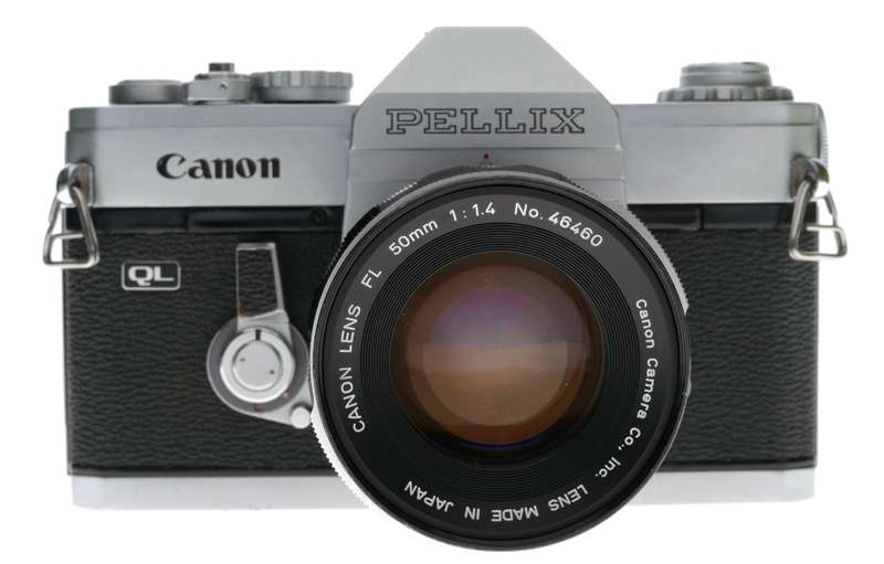 Canon Pelix QL 35mm SLR Film Camera 1:1.4 50mm Lens Macro Tubes