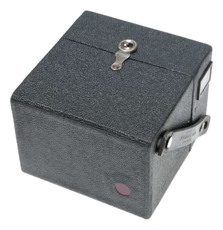 Kodak Six-20 Brownie Minor 620 Film Box Camera in Pouch Excellent Rare