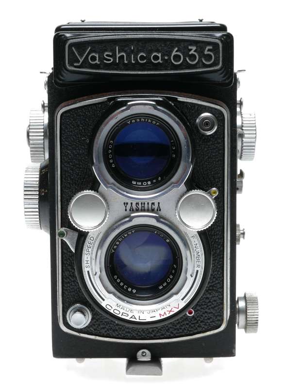 Yashica 635 TLR Camera 120 35mm Converter Yashikor 1:3.5 F=80mm