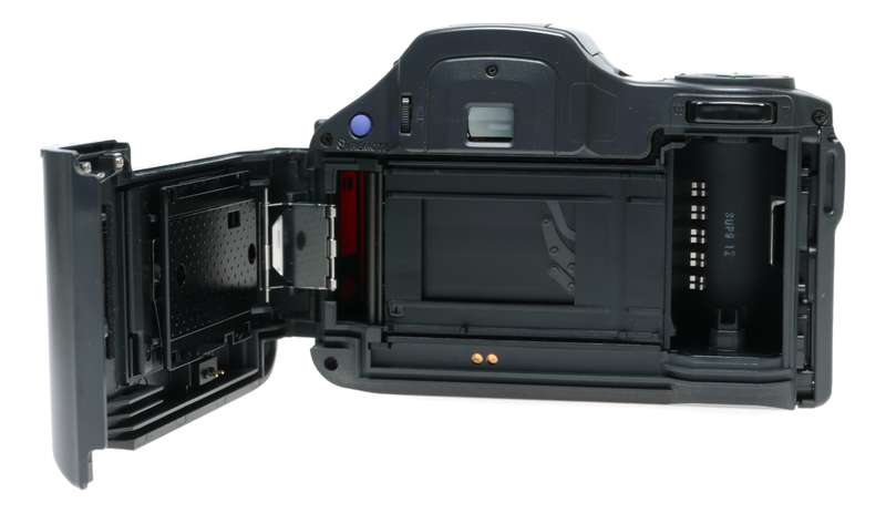 Olympus iS-100 35mm SLR Camera 1:4.5-5.6 28-110 Zoom