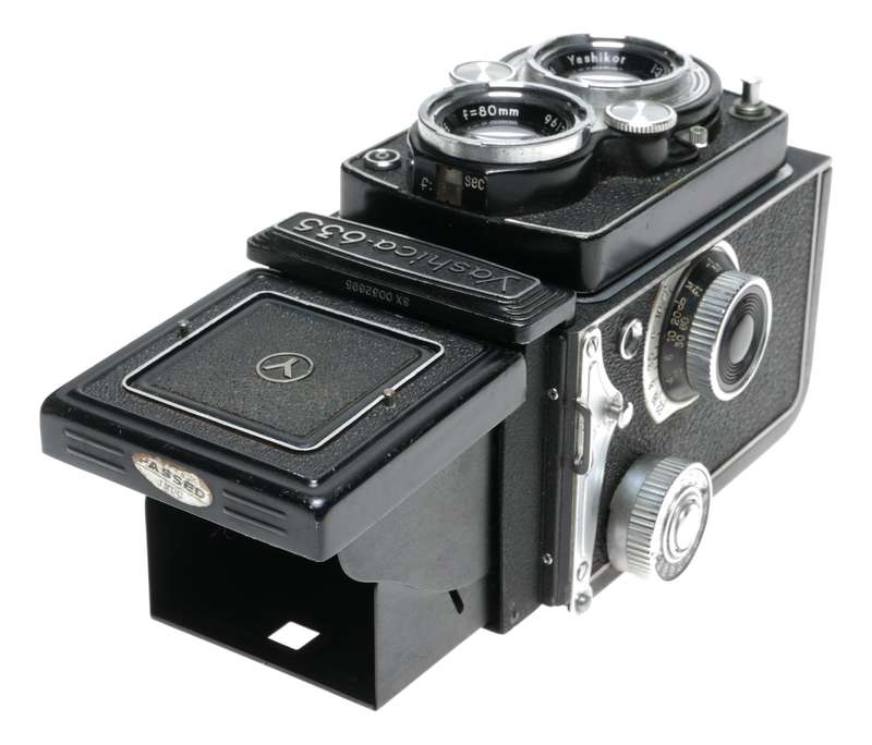 Yashica 635 Dual Format 120 35mm TLR Camera 1:3.5 F=80mm