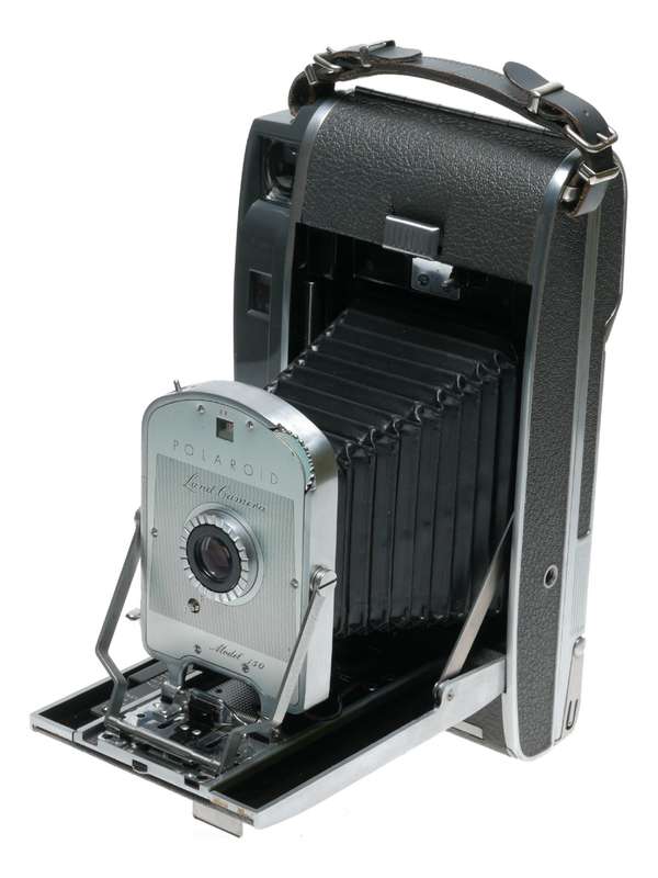 Polaroid Model 150 Land Instant Rollfilm Folding Bellows Camera