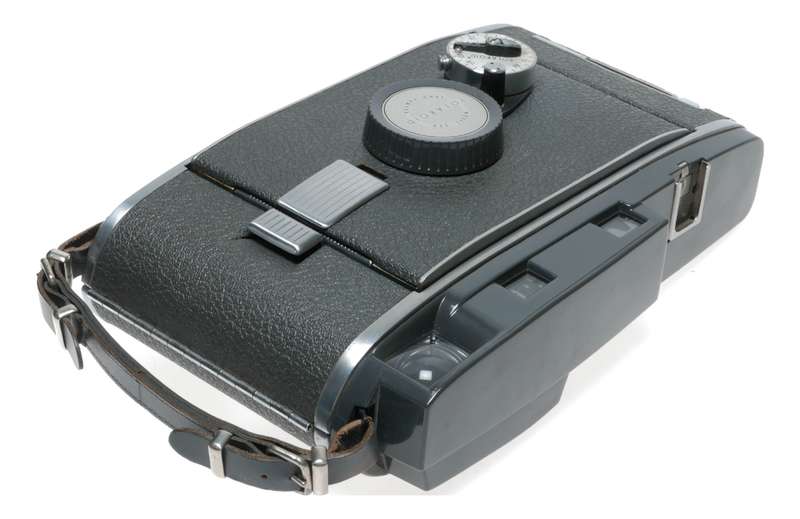 Polaroid Model 150 Land Instant Rollfilm Folding Bellows Camera
