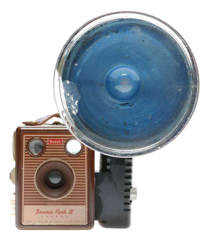 Brownie Flash IV Box Rollfilm Camera Kodalite Flash Holder