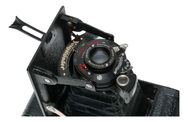Voigtlander Bessa 1929 Folding 6x9 Roll Film Camera Voigtar 1:7.7