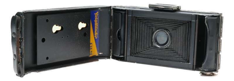Voigtlander Bessa 6x9 Folding 120 Film Camera Voigtar 7.7/10.5cm