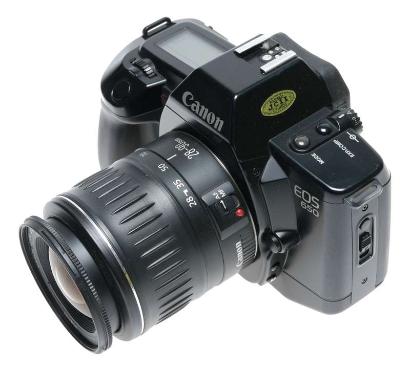 Canon EOS 650 Film Camera QD Back 28-90mm 1:4-5.6 Zoom EF Lens