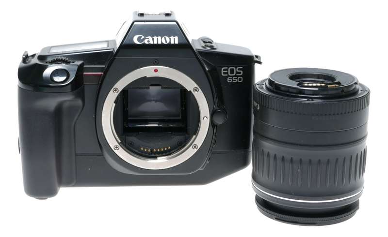 Canon EOS 650 Film Camera QD Back 28-90mm 1:4-5.6 Zoom EF Lens