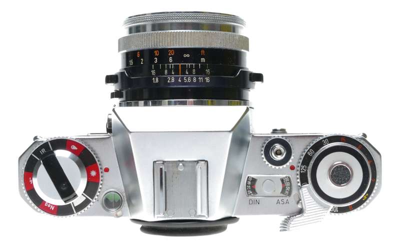 Zeiss Ikon Icarex 35S TM SLR Film Camera M42 Ultron 1.8/50