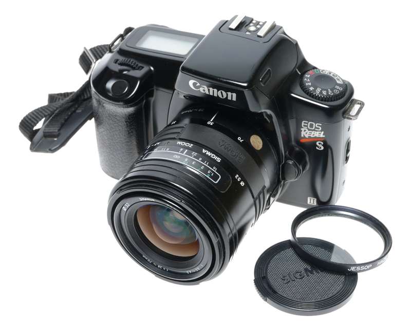 Canon EOS Rebel SII 1000FN QD 35mm SLR Film Camera 1:3.5-4.5 f=28-70