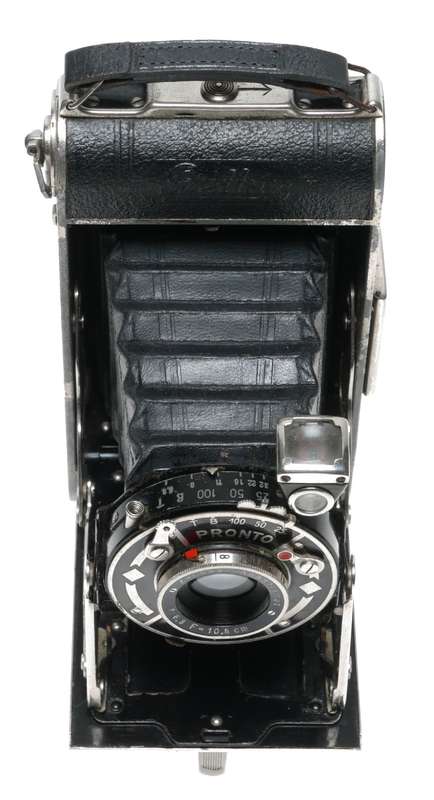 Zeh Bettax Bobby 6x9 Roll Film Camera 1:6.3 10.5cm