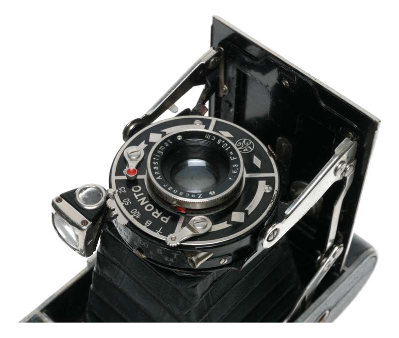 Zeh Bettax Bobby 6x9 Roll Film Camera 1:6.3 10.5cm