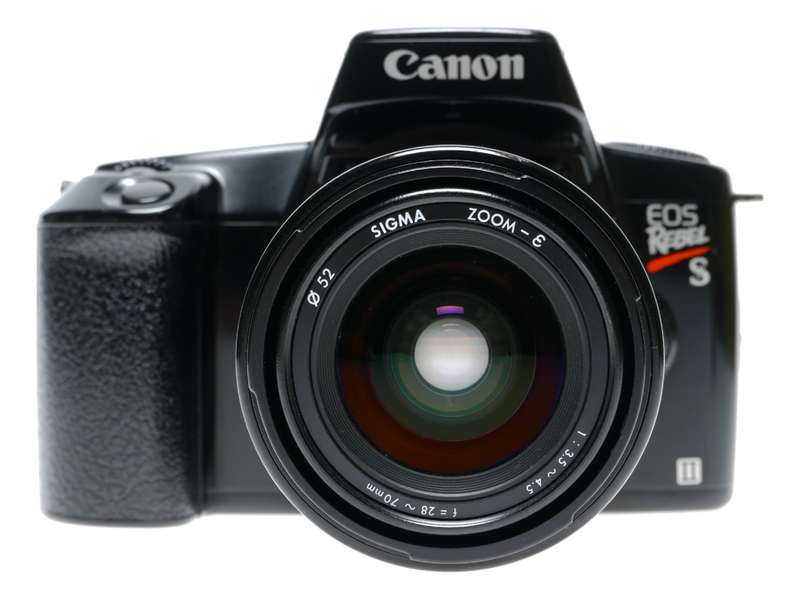 Canon EOS Rebel SII 1000FN QD 35mm SLR Film Camera 1:3.5-4.5 f=28-70