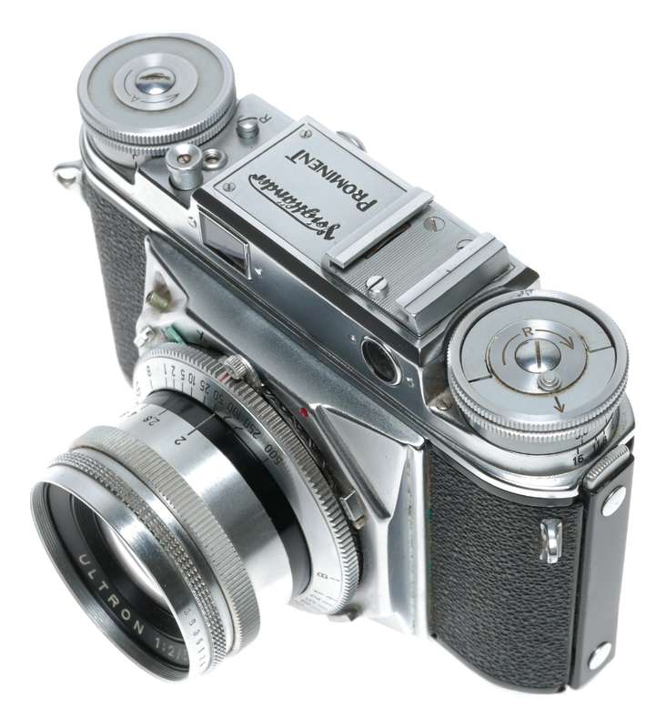 Voigtlander Prominent 124 35mm Film Camera Ultron 1:2/50